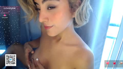 Snapshot of ally_summer chatting on January 8, 2025, 5:48 pm ally_summer online show from January 8, 2025, 5:48 pm