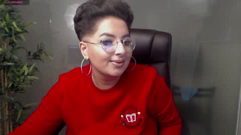 Snapshot of allyiah chatting on January 19, 2025, 12:28 am online show from January 19, 2025, 12:28 am