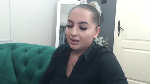 Snapshot of allyiah chatting on April 29, 2026, 6:25 pm online show from April 29, 2026, 6:25 pm
