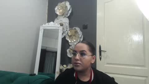 Snapshot of allyiah chatting on May 5, 2026, 7:11 pm online show from May 5, 2026, 7:11 pm