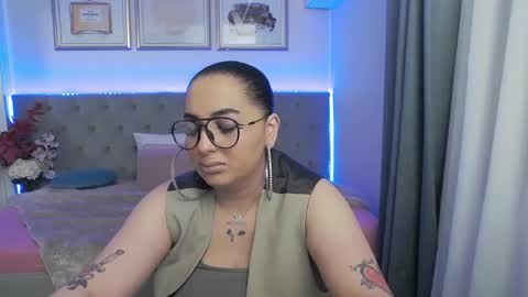 Snapshot of allyiah chatting on May 27, 2026, 5:21 pm online show from May 27, 2026, 5:21 pm