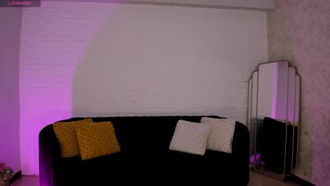 Alisson online show from October 9, 2025, 10:24 am