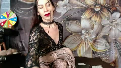 Snapshot of allys_xoxo chatting on October 22, 2025, 4:24 am Allys xoxo online show from October 22, 2025, 4:24 am