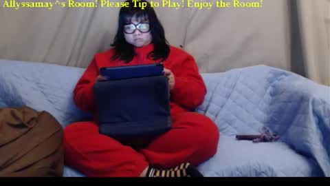 Snapshot of allyssamay chatting on February 5, 2026, 3:33 am Allyssamay online show from February 5, 2026, 3:33 am
