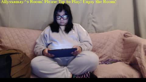 Snapshot of allyssamay chatting on March 27, 2026, 4:40 am Allyssamay online show from March 27, 2026, 4:40 am