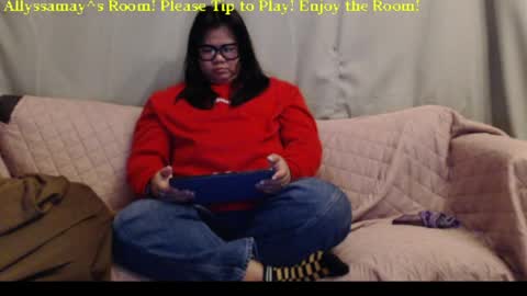 Snapshot of allyssamay chatting on April 1, 2026, 2:34 am Allyssamay online show from April 1, 2026, 2:34 am