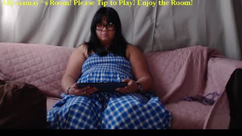 Snapshot of allyssamay chatting on April 9, 2026, 6:19 am Allyssamay online show from April 9, 2026, 6:19 am