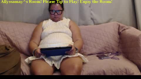 Snapshot of allyssamay chatting on May 27, 2026, 2:30 am Allyssamay online show from May 27, 2026, 2:30 am