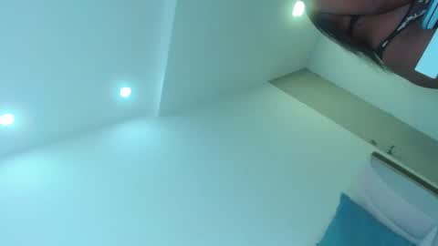 Snapshot of almadoll_ chatting on October 31, 2025, 8:21 pm almadoll_ online show from October 31, 2025, 8:21 pm