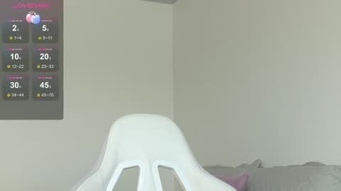 Snapshot of almatease chatting on May 4, 2026, 3:52 pm Alma online show from May 4, 2026, 3:52 pm