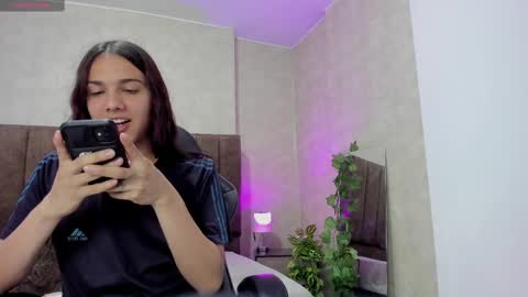 Santy online show from September 15, 2025, 7:58 pm