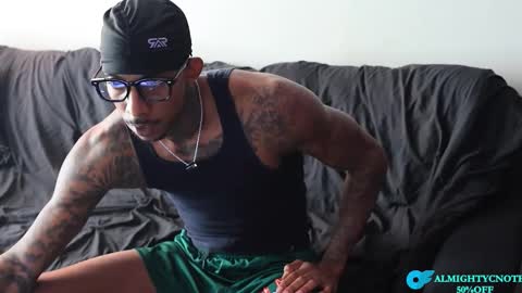 Snapshot of almightycnote chatting on February 10, 2026, 8:57 pm Almightycnote online show from February 10, 2026, 8:57 pm