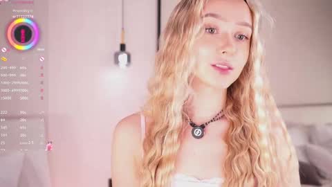 Lia online show from June 5, 2026, 3:13 am