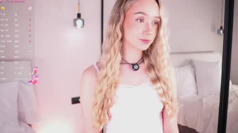 Lia online show from June 6, 2026, 3:22 am