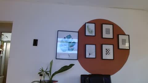 Snapshot of alogenotwink chatting on February 11, 2025, 12:48 pm STEPHAN online show from February 11, 2025, 12:48 pm