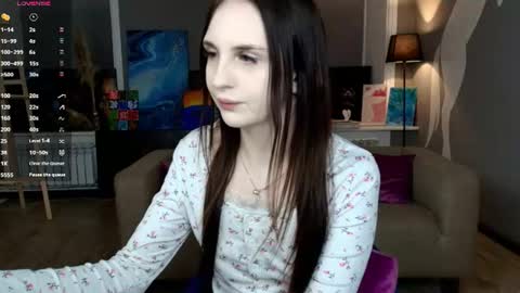 Snapshot of alonareinicke chatting on July 10, 2026, 8:11 pm Alona online show from July 10, 2026, 8:11 pm