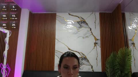 alonddra_tay online show from May 20, 2026, 11:27 am