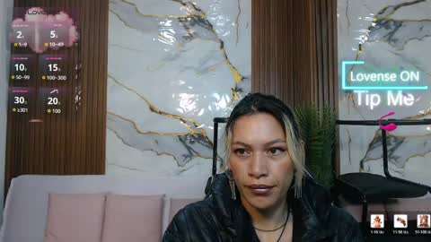 alonddra_tay online show from May 27, 2026, 11:29 am