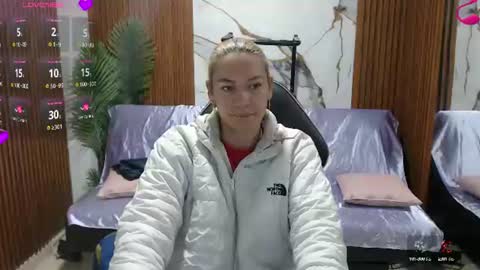 alonddra_tay online show from July 24, 2026, 11:52 am
