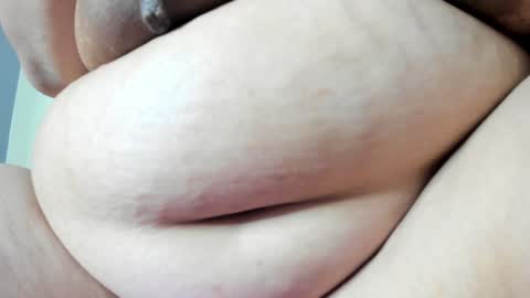  Alondra online show from January 4, 2025, 11:06 pm