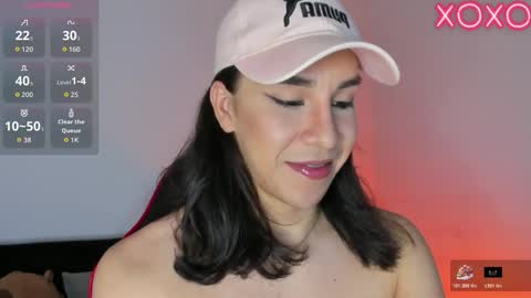 Hazel Bowie online show from October 27, 2025, 3:10 am