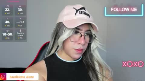 Hazel Bowie online show from December 17, 2025, 3:40 pm