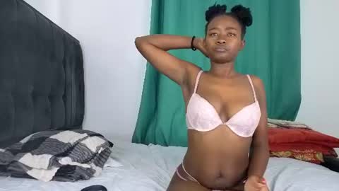 alotta_titties online show from June 13, 2026, 8:12 am