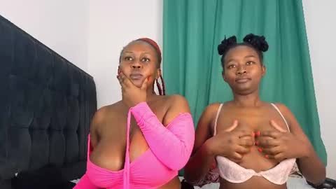 alotta_titties online show from June 18, 2026, 10:03 pm