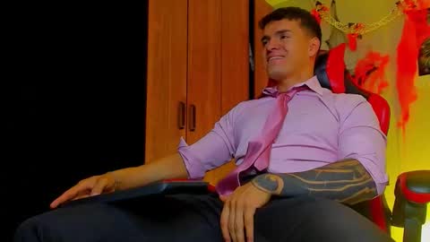 alpha_dominus_ online show from October 21, 2025, 3:51 am