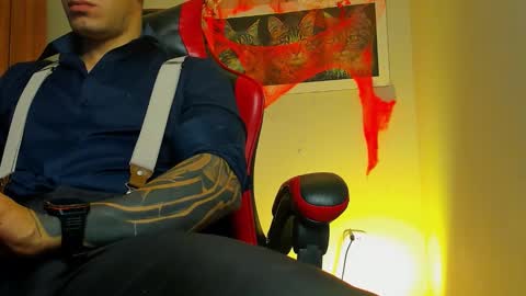 alpha_dominus_ online show from November 2, 2025, 4:37 am