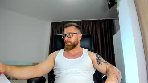 Alphaalexxx Lets reach Me 100 thumbs up online show from June 15, 2026, 5:04 pm