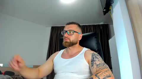 Alphaalexxx Lets reach Me 100 thumbs up online show from July 7, 2026, 4:33 pm