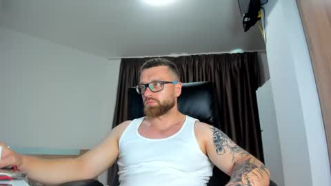 Alphaalexxx Lets reach Me 100 thumbs up online show from July 10, 2026, 4:09 pm