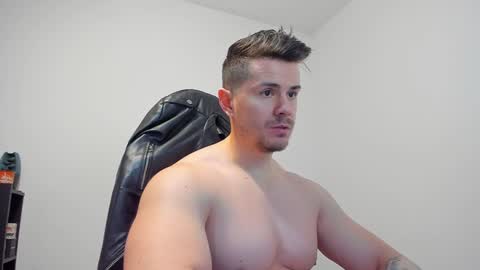 Snapshot of alphagodleatherking92 chatting on December 25, 2024, 7:46 am LeatherMaster online show from December 25, 2024, 7:46 am