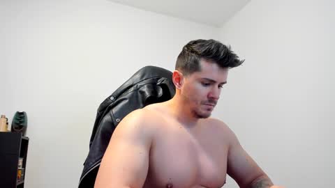 Snapshot of alphagodleatherking92 chatting on January 18, 2025, 9:13 am LeatherMaster online show from January 18, 2025, 9:13 am