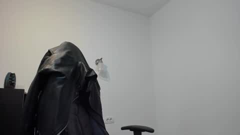 Snapshot of alphagodleatherking92 chatting on October 9, 2025, 7:28 am LeatherMaster online show from October 9, 2025, 7:28 am