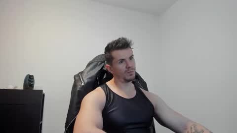 Snapshot of alphagodleatherking92 chatting on November 7, 2025, 9:53 am LeatherMaster online show from November 7, 2025, 9:53 am