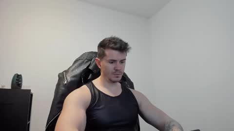 Snapshot of alphagodleatherking92 chatting on November 10, 2025, 11:31 am LeatherMaster online show from November 10, 2025, 11:31 am