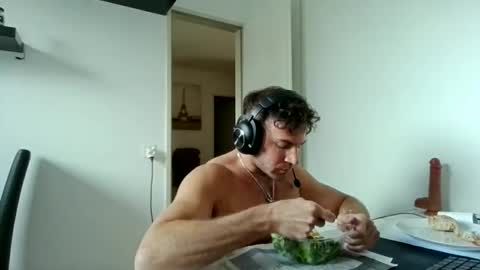 alphah_hunk online show from April 2, 2026, 3:20 pm