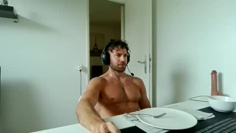 Snapshot of alphah_hunk chatting on April 20, 2026, 1:58 pm alphah_hunk online show from April 20, 2026, 1:58 pm
