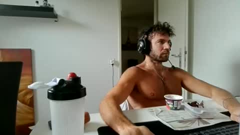 Snapshot of alphah_hunk chatting on May 20, 2026, 9:59 am alphah_hunk online show from May 20, 2026, 9:59 am