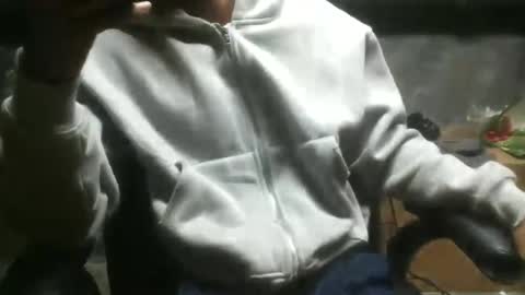 Snapshot of alphamvf chatting on January 14, 2026, 10:36 pm alphamvf online show from January 14, 2026, 10:36 pm