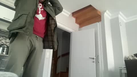 Snapshot of alphandre chatting on February 8, 2025, 7:04 am AlphAndre online show from February 8, 2025, 7:04 am