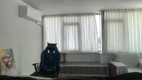 Snapshot of alphandre chatting on March 10, 2025, 1:54 pm AlphAndre online show from March 10, 2025, 1:54 pm