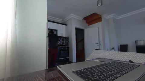 Snapshot of alphandre chatting on April 13, 2026, 5:57 am AlphAndre online show from April 13, 2026, 5:57 am