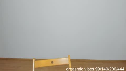 Snapshot of alphaqueenx chatting on March 7, 2025, 8:13 am Michelle online show from March 7, 2025, 8:13 am