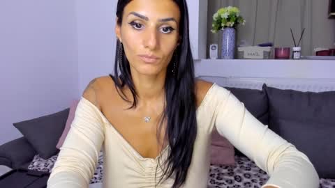 Snapshot of alphaqueenx chatting on September 20, 2025, 9:16 pm Michelle online show from September 20, 2025, 9:16 pm