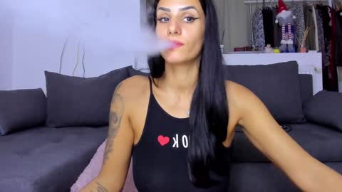 Snapshot of alphaqueenx chatting on October 6, 2025, 9:45 pm Michelle online show from October 6, 2025, 9:45 pm