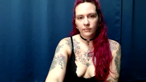 Snapshot of alternative_milf chatting on May 22, 2026, 6:35 pm Lily online show from May 22, 2026, 6:35 pm