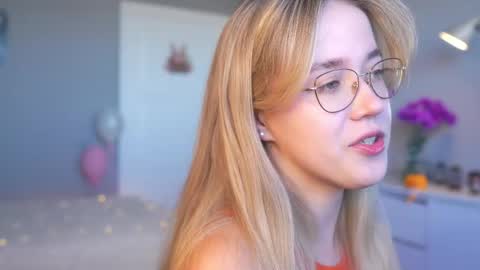 Amelia NEXT STREAM  online show from April 10, 2026, 2:22 pm